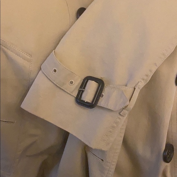 Burberry Trench Coat - Picture 9 of 15